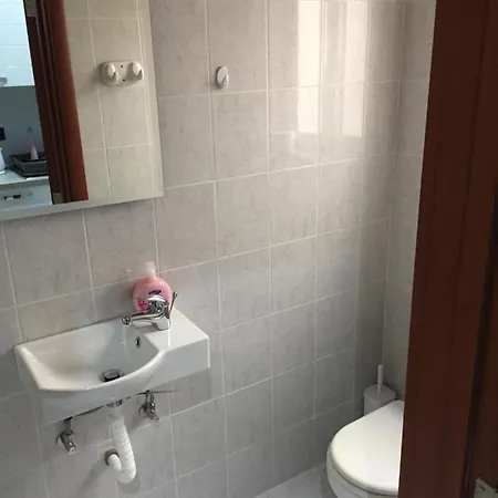 27a Apartment *